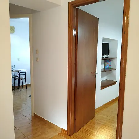 Sandra Apartment *